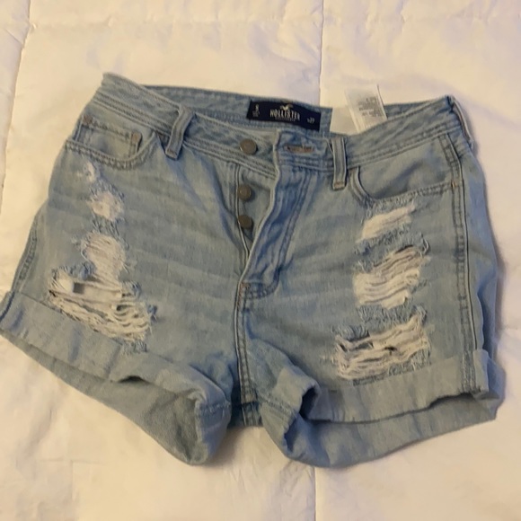 Distressed hollister high rise boyfriend short - Picture 1 of 3